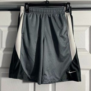 Nike Size Medium Youth Boys